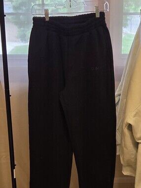 Comfrt Minimalist Pants Black NWOT